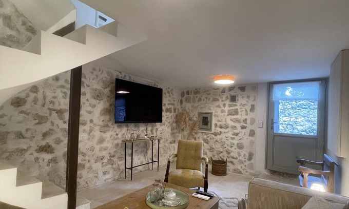 Valbonne Apartment | Discover Maison de Village in Charming Valbonne with Breakfast