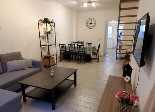 Marcq-en-Baroeul House | Family-Friendly Maison de Ville in Marcq en Baroeul