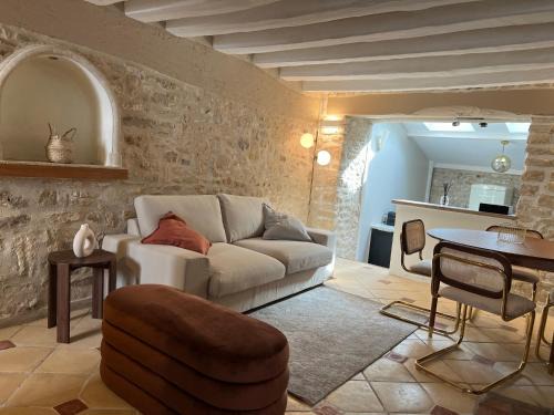 Maule House | Maison de ville - idéal déplacements et familles - 35 min Paris - Versailles - Giverny