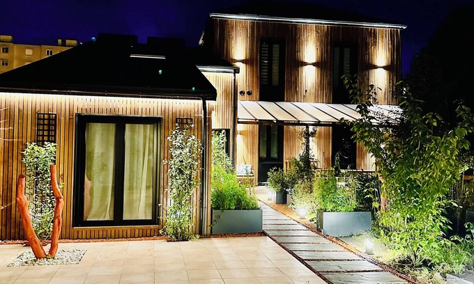Le Bourget House | Maison de Ville - Le Bourget