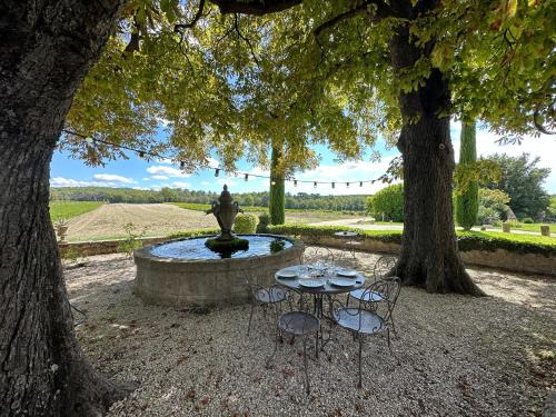 Rognes House | Maison des Fontaines - Terrasse & vue sur vignoble, proche Aix-en-Provence 5 personnes - Domaine Viticole Château de Barbebelle, Rognes, Provence
