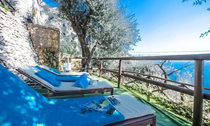 Laurito Ski Chalet | Oceanfront Retreat: Maison Don Rafe’ Two Bedroom Chalet