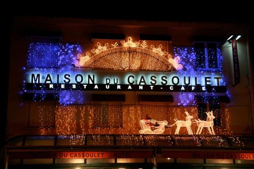 Castelnaudary Hotel | Pet-Friendly Retreat at Maison du Cassoulet with Dining