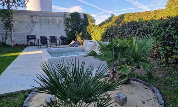 Mitry-Mory House | Cozy Maison du Château d'eau Near Disney and CDG Airport