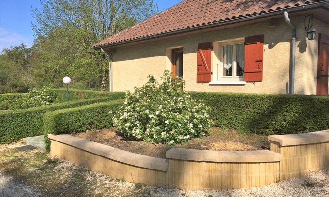 Saint-Rabier House | Pet-Friendly Maison du Lac with Lake Views & Spa Amenities
