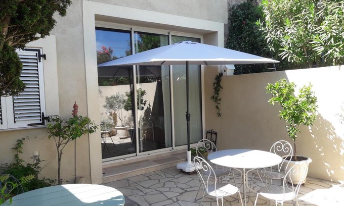 Nezignan-L'Eveque House | Top-Rated Maison du Midi with Breakfast & Family Amenities