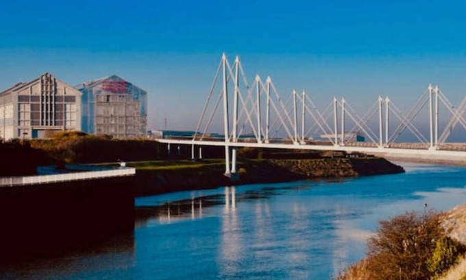 Dunkerque Centre House | Relax at Maison du Parc: 800m to Beach & Pet Friendly