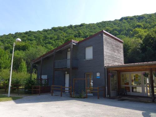 Froncles House | Comfortable Gîte Froncles: Pet-Friendly Retreat for Families