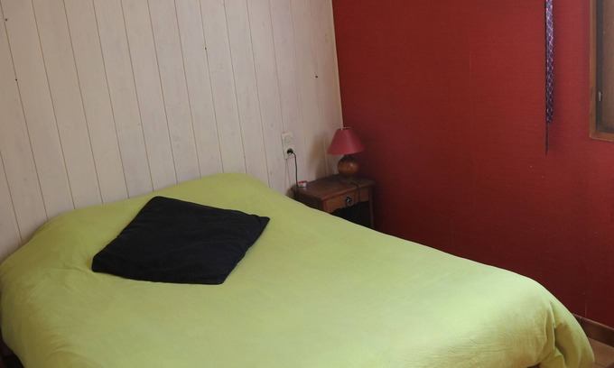 Rochejean House | Riverside Retreat: Family-Friendly & Wheelchair Accessible