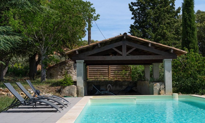 Saint-Julien House | Tranquil Nature Retreat with Pool & Lake Views