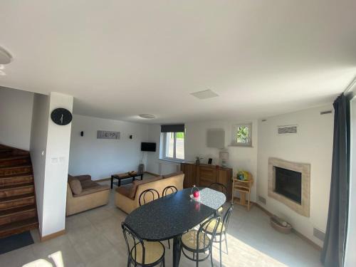 Oriocourt House | maison entière village paisible