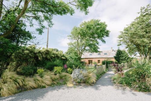 Saint-Jouin-Bruneval House | Pet-Friendly Maison entre terre et mer Near Etretat