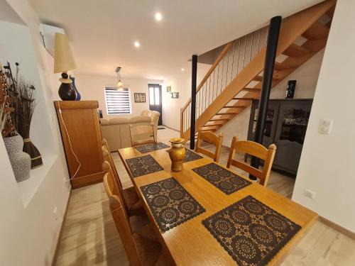 Raon-l'Etape House | Family Retreat in Raon-l'Étape with River Balcony