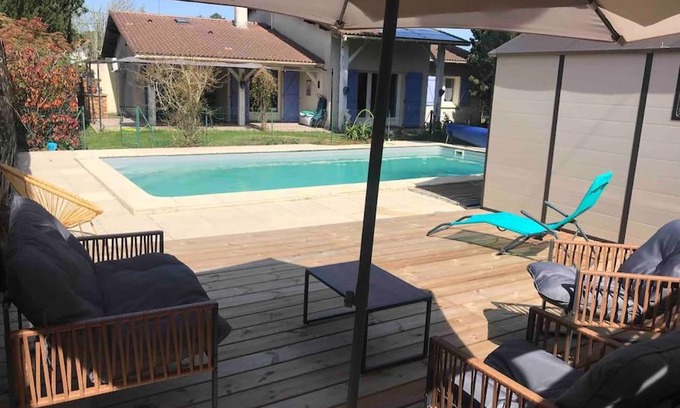 Biganos House | Family Retreat in the Heart of Arcachon Bay with Ocean Views
