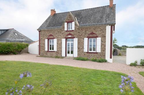 Asserac House | Beautiful Sea View Home in Assérac - Family Friendly Stay