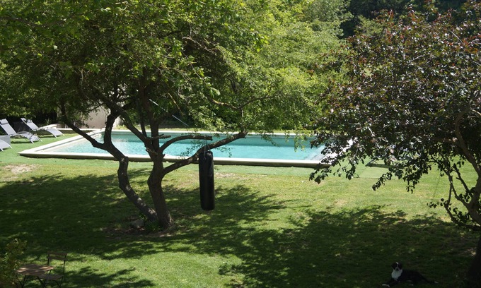 Entraigues-sur-la-Sorgue House | Indulge in Maison en Campagne with Private Pool & Gardens