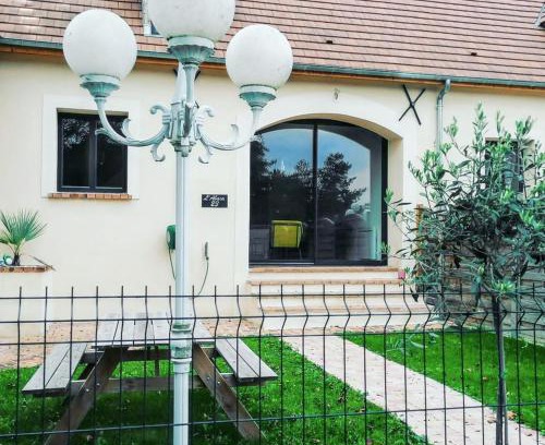 Sainte-Genevieve-les-Gasny House | Serene Getaway at Maison de Charme in Sainte Genevieve
