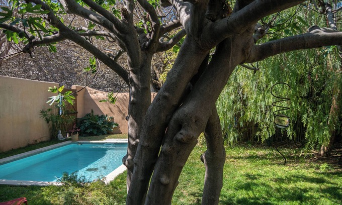 Villeneuve-les-Maguelone House | Experience Maison Authentique: Poolside Retreat Near Beach