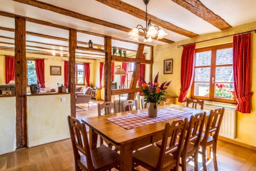 Hunawihr House | Discover Maison Gîte Au Tonnelier: Oceanfront Retreat Rated 9.7