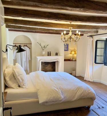 Champniers-et-Reillac Bed & Breakfast | Guest Rated 10/10 at Maison G.H. – Pet and Child Friendly Stay