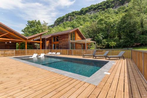 Hieres-sur-Amby Villa | Experience MAISON GAÏA: Oceanfront Retreat with Pool