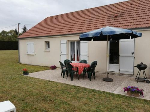 Lailly-en-Val House | Independent Maison: Child-Friendly Retreat with 9.2 Rating