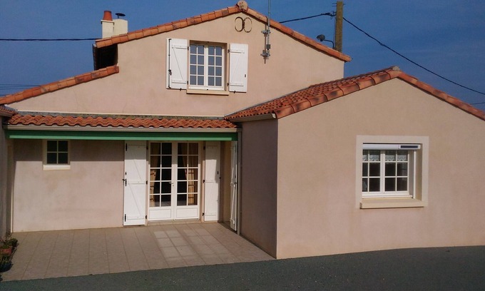 Chavagnes-les-Redoux House | Spacious Maison Individuelle with Pet-Friendly Grounds