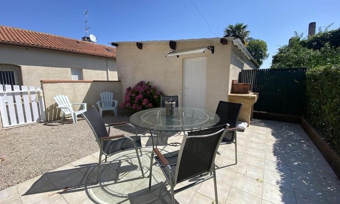 Villecomtal-sur-Arros House | Charming Maison Individuelle: Family-Friendly Retreat