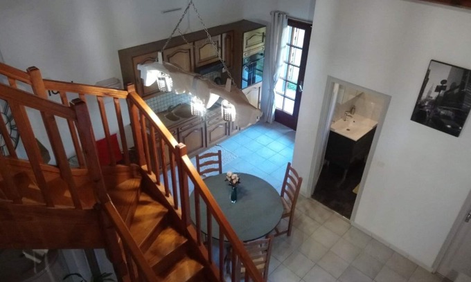Labarthe-sur-Leze House | Peaceful Retreat with Lake View & Family-Friendly Amenities