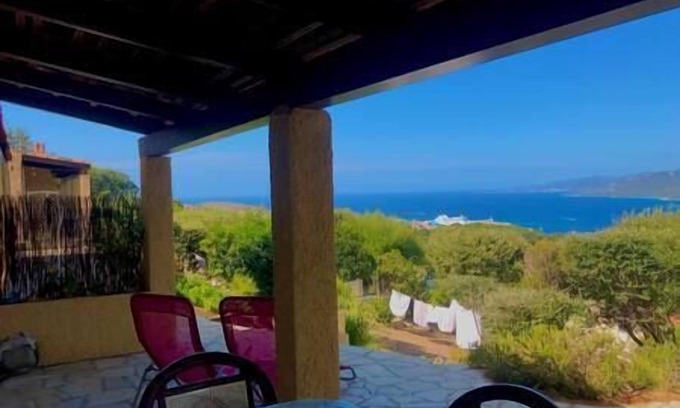 Viggianello House | Beautiful Maison Individuelle with Ocean View & Pet Friendly