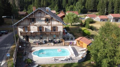 Xonrupt-Longemer Bed & Breakfast | Indulge at Maison d'hôtes La Devinière - Year-Round Spa Access