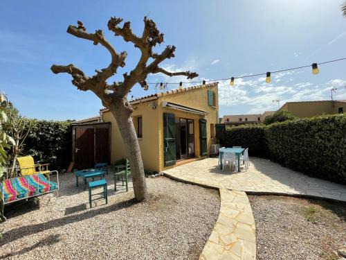 La Franqui House | Relaxing Retreat at Maison la Franqui with Pool Access