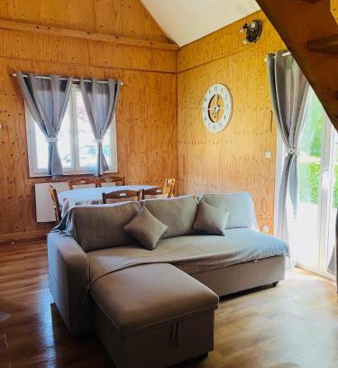 Giffaumont-Champaubert Ski Chalet | Discover Maison Lac du Der: Family-Friendly Retreat