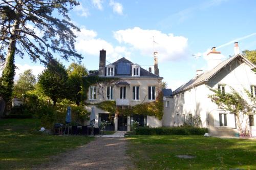 Saint-Jean-le-Blanc House | Inviting Stay at Maison lAmerique - Pet Friendly Rooms