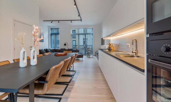 Blankenberge House | Oceanfront Retreat at Maison les Bruyères – Rated 9/10!
