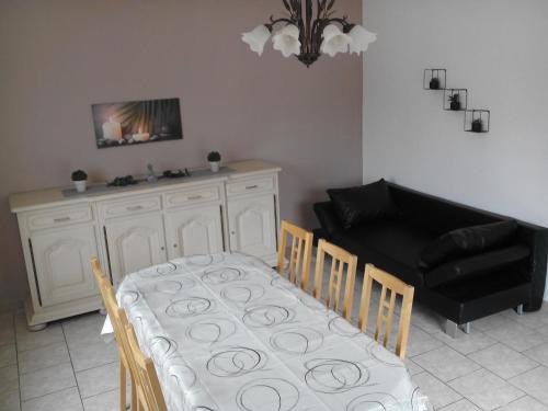 Lens Apartment | Pet-Friendly Maison LOUVRE LENS with 8.6/10 Guest Rating