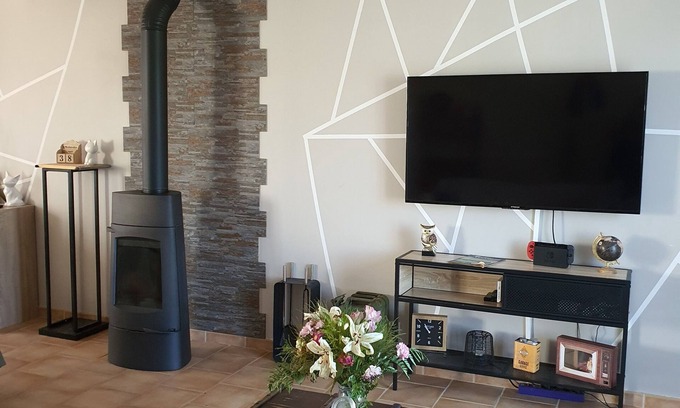 Saint-Antonin-de-Sommaire House | Eco-Friendly Retreat at Maison Moderne with Spa & Hot Tub