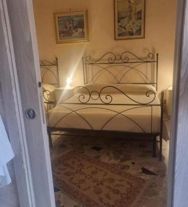 Soverato Marina Bed & Breakfast | Top-Rated Maison Manni' B&B with Breakfast & Kitchen
