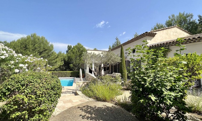 Pont Royal House | Experience Authenticity at Maison Marie on Pont Royal Golf