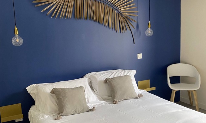Carcassonne House | Elegant Maison Mignardise - Cité: Rated 9.6, Pool & Spa