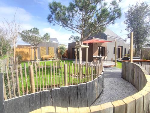 Saint-Jacques House | Stunning Maison Neuve: Ideal Family Getaway in Sarzeau