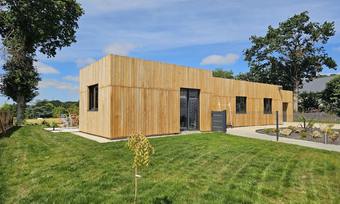 Plouha House | Maison Neuve: Family-Friendly Retreat with Ocean Views