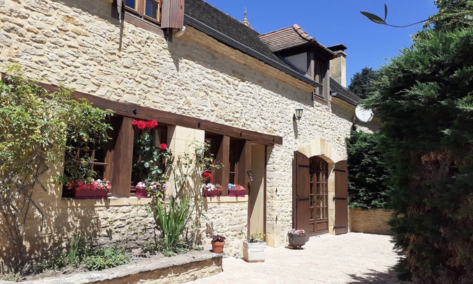 Sarlat-la-Caneda House | Tranquil Maison Périgourdine with Private Pool near Sarlat