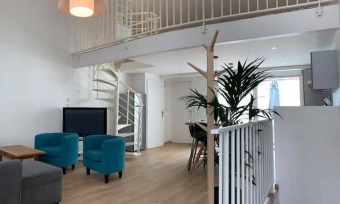 Les Sables d'Olonne House | Cozy Maison Pêcheur: Family-Friendly Near Beach & Port