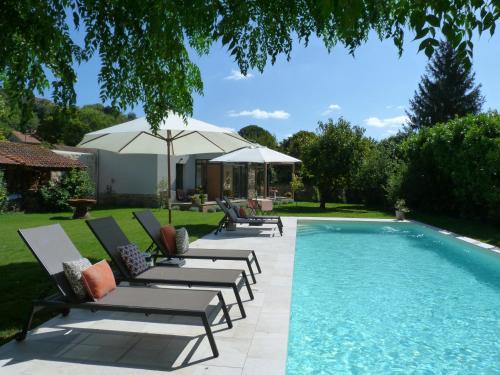 Alet-les-Bains Apartment | Oceanfront Retreat at Maison Pigeonnier - Guest Rated 9.8