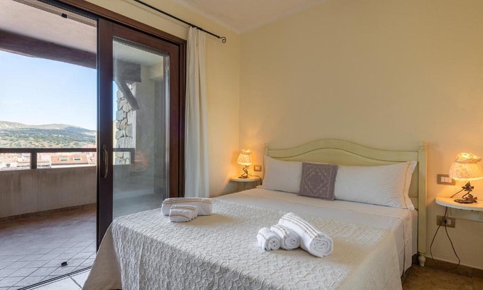 Villasimius Apartment | Pet-Friendly Maison Pinella: 4-Star Stay with Perfect Ratings