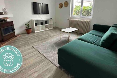 Barriere Saint Marc House | Tranquil Maison Close to Centre d’Orléans - 4-Star Stay