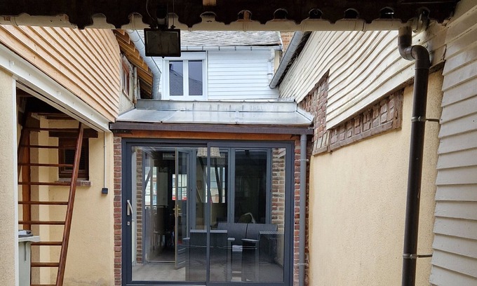 Gamaches House | Family-Friendly Retreat Near Nature with Ocean Views