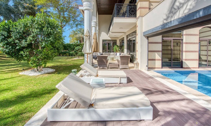 Dubai Marina Villa | Discover Maison Privee: Private Pool Villa on The Palm