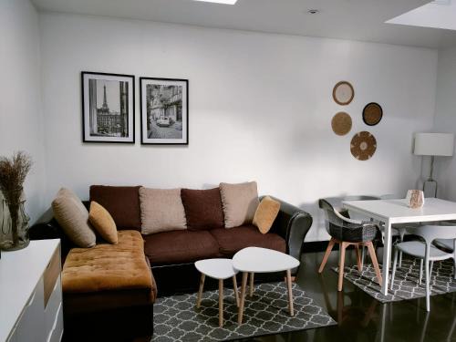 Le Blanc-Mesnil Apartment | Convenient Maison proche de Paris with Family-Friendly Amenities